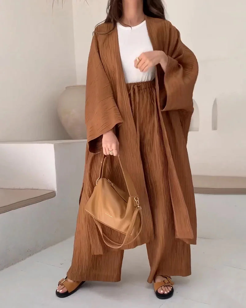 Chic two-piece set: long slit summer shrug with casual pants