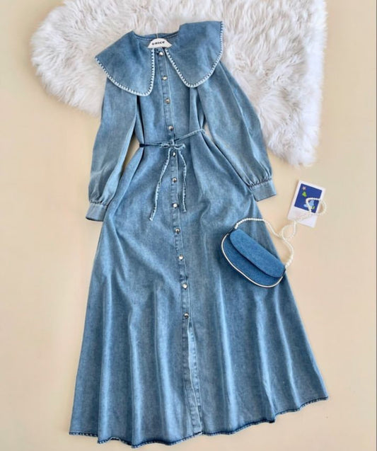 “Classic Elegance with a Modern Twist – Discover Your Perfect Denim Dress”