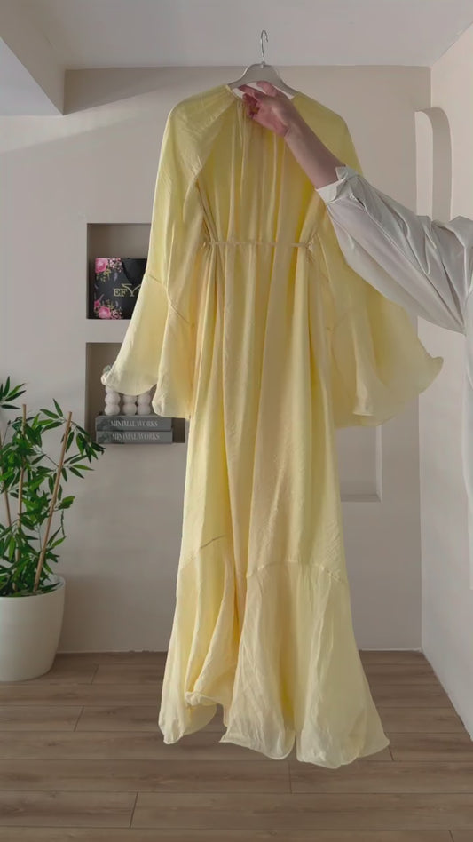 Elegant Flowing Long-Sleeve Maxi Dress